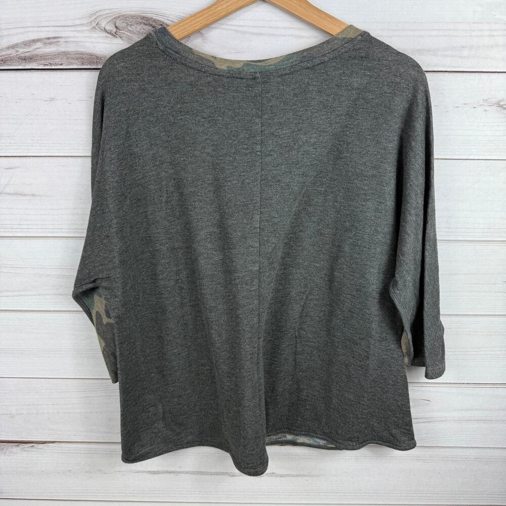 Femme‎ by Tresics Womens Camo 1/4 Sleeve Top Size Large - Picture 4 of 6